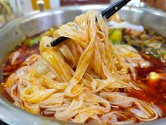 -周良天山牛杂城(天山路总店)