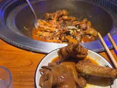 -山河屯铁锅炖(哈西站店)