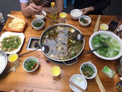 -韩妹鱼庄·泸定老字号(泸定店)