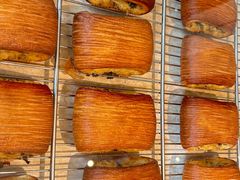 -VERIE BAKEHOUSE