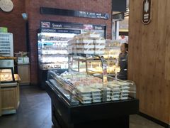 面包甜点陈列柜-爱达乐面包生日蛋糕(郫县时代天街店)