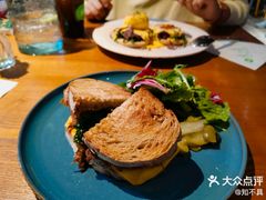 -JINNS锦时 steak&pizza(浸信会礼拜堂旧址店)