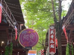 -三亚火车头万人海鲜广场