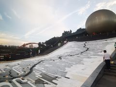 -中国宜宾·长江地标广场