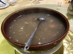 炖鸽汤-沙田鸽王(解放路店)