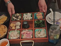 -得意咚瓜·顺德鱼生·冬瓜火锅(深圳首店)