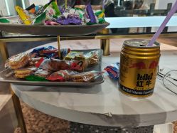 -尚羽华东接发美发店