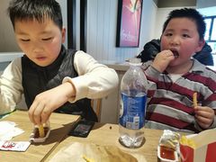 -肯德基(洛川店)