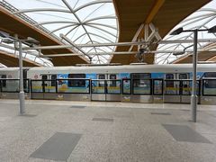 -康新公路(地铁站)