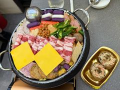-豚妈妈汤饭·部队锅(南京东路店)