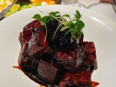 陈年花雕红烧肉-麻六记(新天地店)