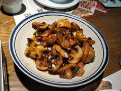 -黄泥岗·地道湖北菜(奥特莱斯店)