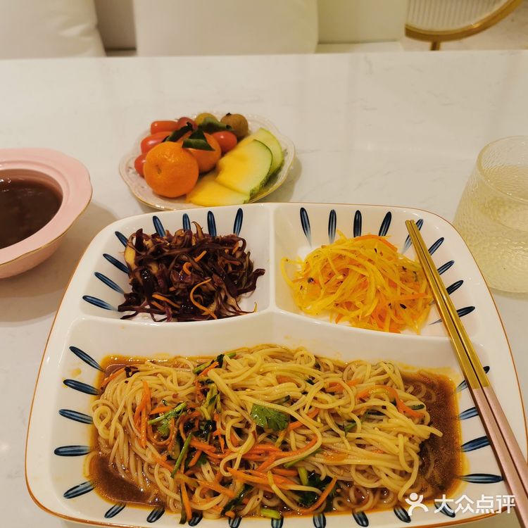 美容按摩吃美食，可以一起呀～