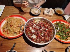 -泥糊破店小酒馆·团建聚餐(南京西路店)