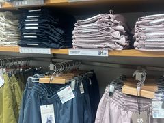 -优衣库(上海金桥国际商业广场店)