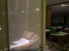 -大连金石滩绿发温泉假日酒店