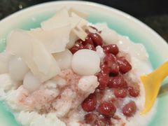 白雪冰汤圆-老甘家小龙虾江湖菜(邦兴花园店)