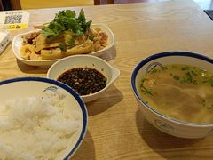 -禧凰·老上海白斩鸡辣肉面店