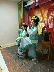 点击看大图 -后宫·古装汉服京剧儿童亲子全家福摄影