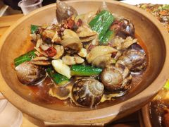 -霄汉牛三鲜湖北砂锅菜(万松园2店)