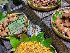 -黔蘑菇四季餐厅(观山湖店)