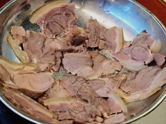 -老石黑山羊毛驴肉火锅(金凯广场店)