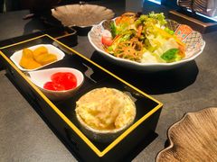 -铭牛烧肉·和牛海鲜自助(高新月牙湖店)