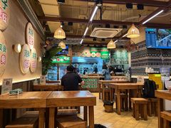 -云阿蛮云南生烫牛肉米线(奉贤路店)