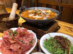 -老滇山寨•云南特色菜•地方菜•民族风情歌舞表演(金碧店)