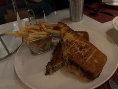 -WOLFGANG PUCK KITCHEN & BAR(迪士尼小镇店)