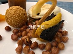 -舜耕山庄四时万和自助餐厅