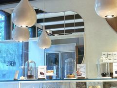 -VERIE BAKEHOUSE