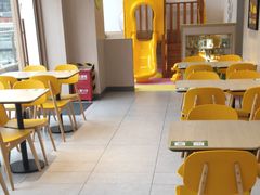 用餐区-德克士(务川店)