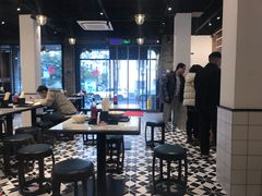 大堂-鲜得来排骨年糕(即墨路店)