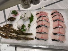 -红鼎豆捞·非遗鲍皇汤火锅(宝丰路店)