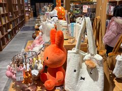 -百新书局(尚悦湾店)