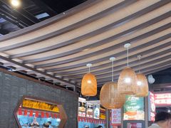 -魏铭鱼头捞饭(晋阳路店)