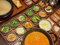 -银米·云南传统过桥米线(双廊黑金冠店)