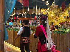 -老滇山寨•云南特色菜•地方菜•民族风情歌舞表演(金碧店)