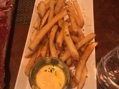 -斯普汇生蚝牛排馆(中骏世界城店)