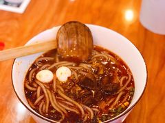 -麻婆婆白家肥肠粉(海岸城店)