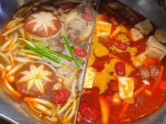 -湊湊火锅·茶憩(杭州湖滨银泰in77店)