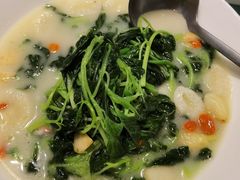 上汤羽衣甘蓝-西湖春天•老字号杭州菜(百汇店)