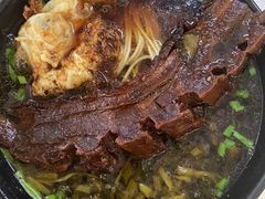 -小龙大肉面馆