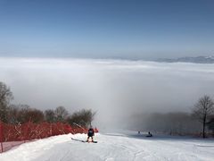 -鳌山滑雪度假区