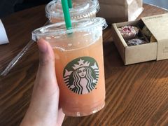 冰摇桃桃绿茶-星巴克(扬州珍园店)