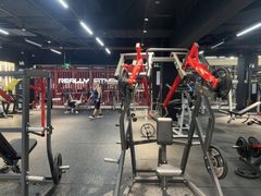 -瑞力健身(解放数创广场店)