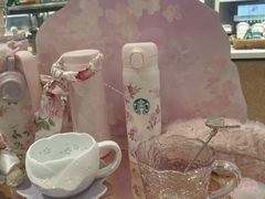 -星巴克臻选(莘庄仲盛店)