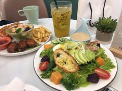 牛油果吞拿鱼沙拉-丽莎沙拉轻食餐厅(国贸店)