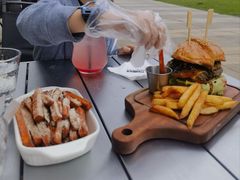 -三勾JJJ Burger&Coffee(梅溪湖店)